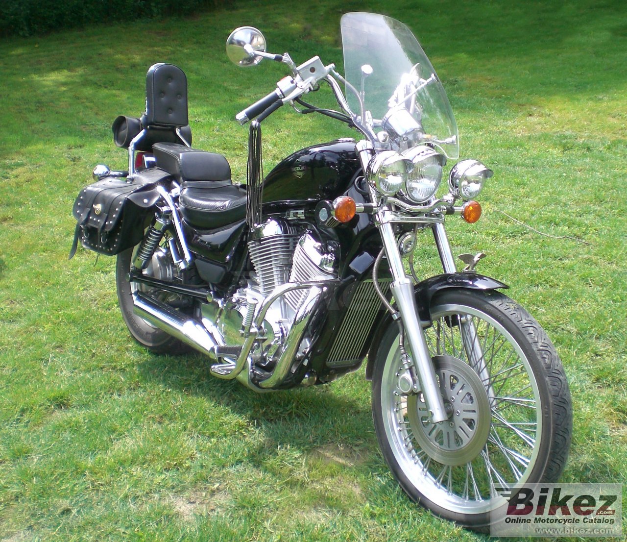 Big ais vs 600 gl intruder picture and wallpaper from Bikez.com